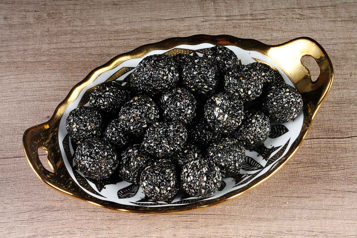 Black Till Laddu 200 Gm