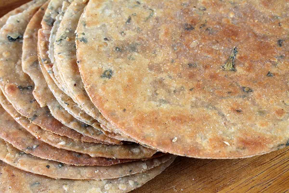 WHOLE WHEAT BAJRI METHI KHAKHRA MINI 200 GM