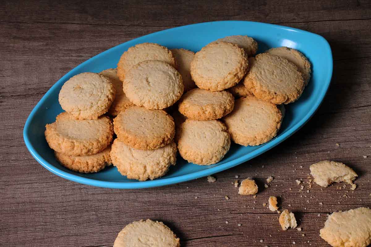 COCONUT BISCUITS 200 GM